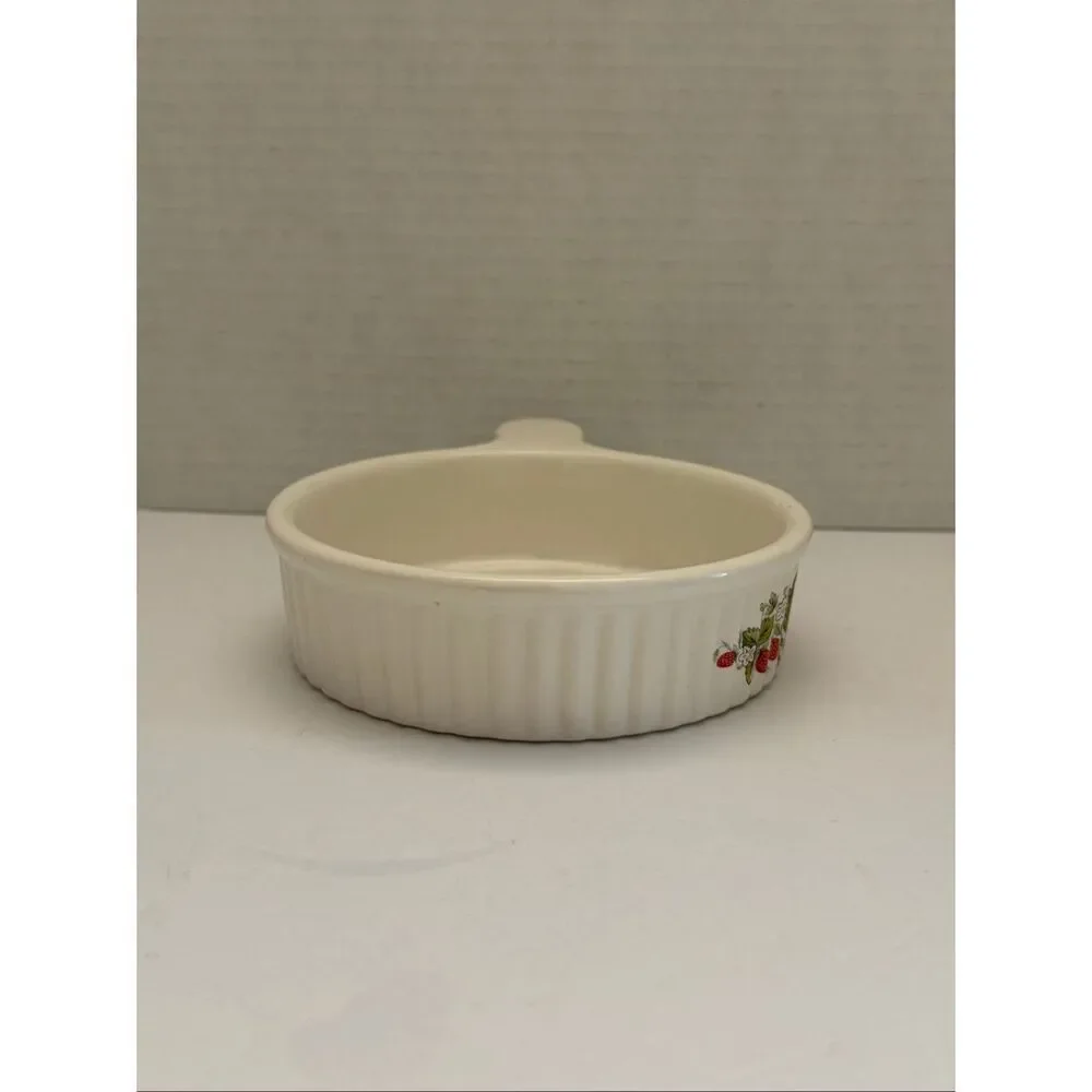 Vintage Strawberries & Floral White Round Stoneware Baking Dish with Handle